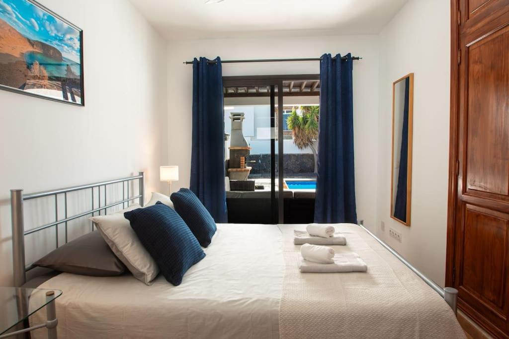 Casa Marlay Spacious, Heated Pool, Bbq & Fast Wi-Fi Only 15 Minutes Walk To Town بلايا بلانكا المظهر الخارجي الصورة