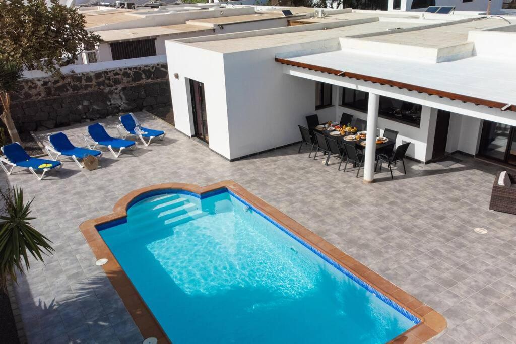 Casa Marlay Spacious, Heated Pool, Bbq & Fast Wi-Fi Only 15 Minutes Walk To Town بلايا بلانكا المظهر الخارجي الصورة