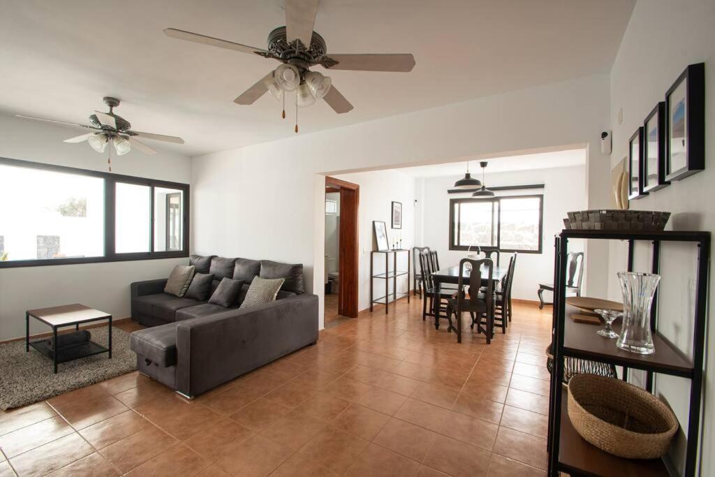 Casa Marlay Spacious, Heated Pool, Bbq & Fast Wi-Fi Only 15 Minutes Walk To Town بلايا بلانكا المظهر الخارجي الصورة