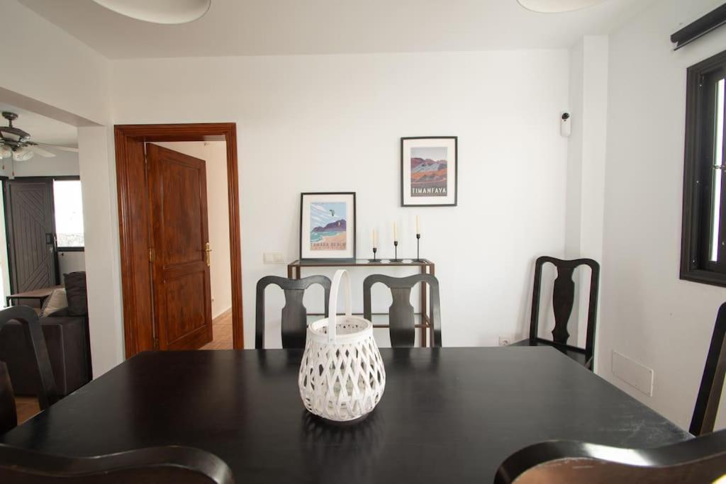 Casa Marlay Spacious, Heated Pool, Bbq & Fast Wi-Fi Only 15 Minutes Walk To Town بلايا بلانكا المظهر الخارجي الصورة